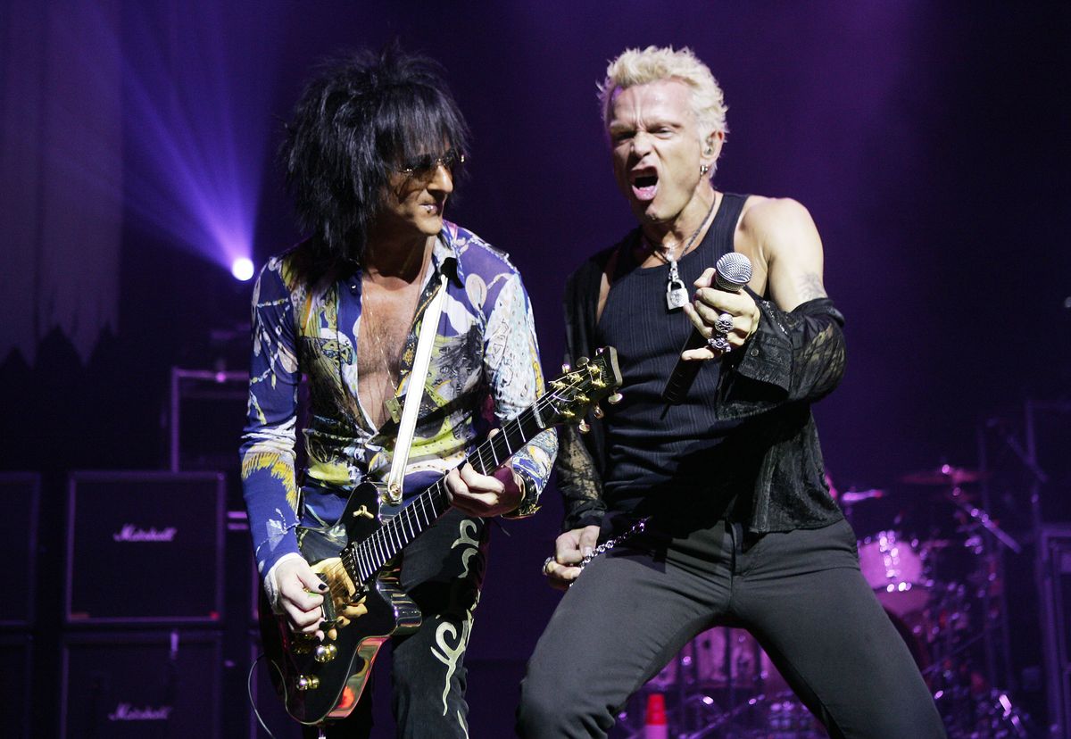 Watch Billy Idol, Steve Stevens And Derek Sherinian Perform Van Halen's ...