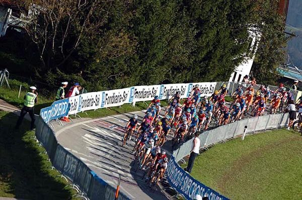 Women's peloton at 2006 Worlds in Austria
