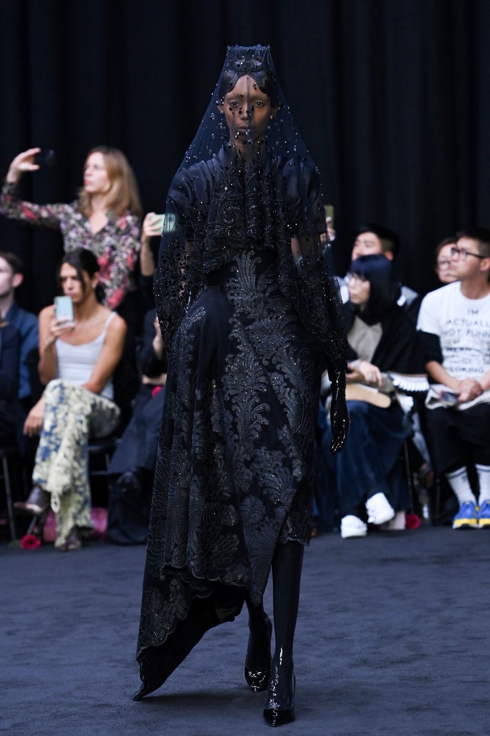 Richard Quinn S/S23 runway