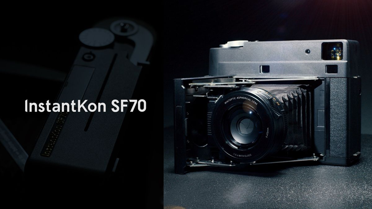 Instant camera