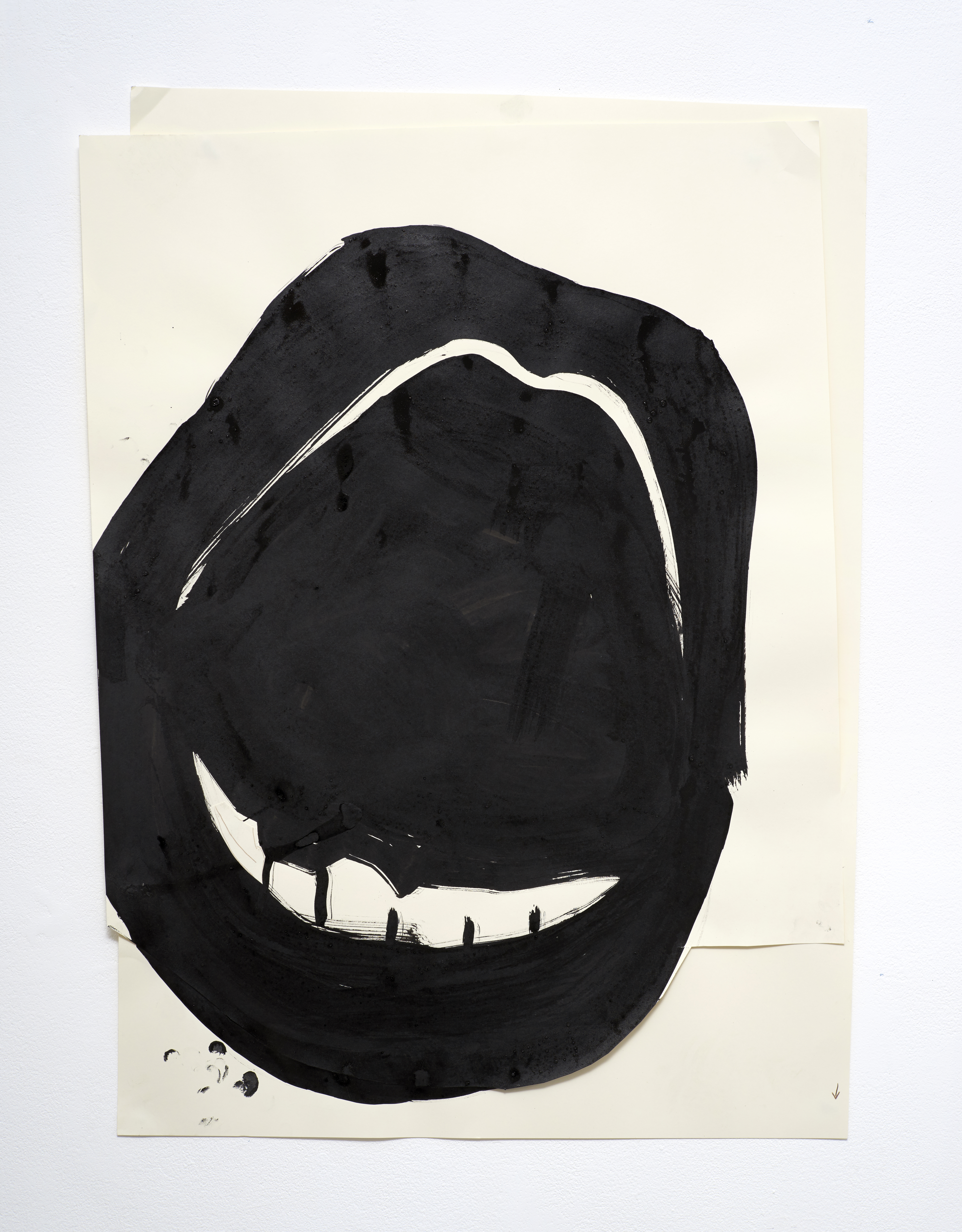 Rose Wylie painting of disembodied mouth and teeth, in black and white