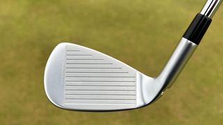 Photo of the Tour Edge Exotics C725 Iron face on