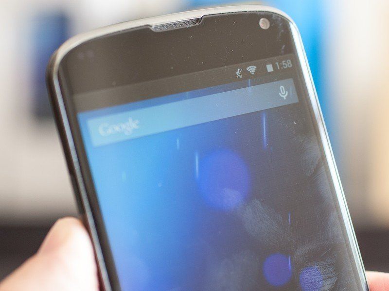 LG Nexus 4 &mdash;&nbsp;The search bar as important as ever