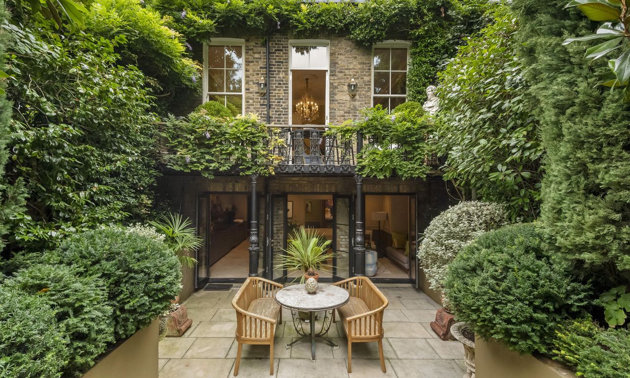 Property for Sale in Earls Court