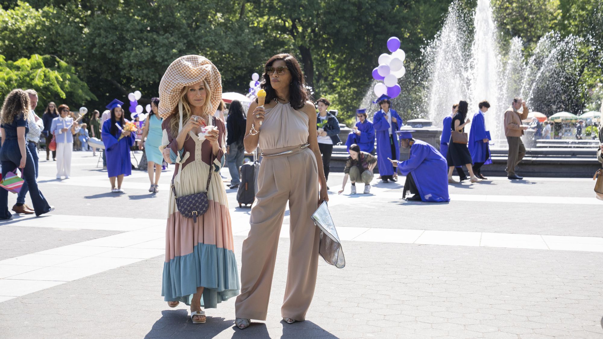 carrie bradshaw wears a large hat in and just like that season 3