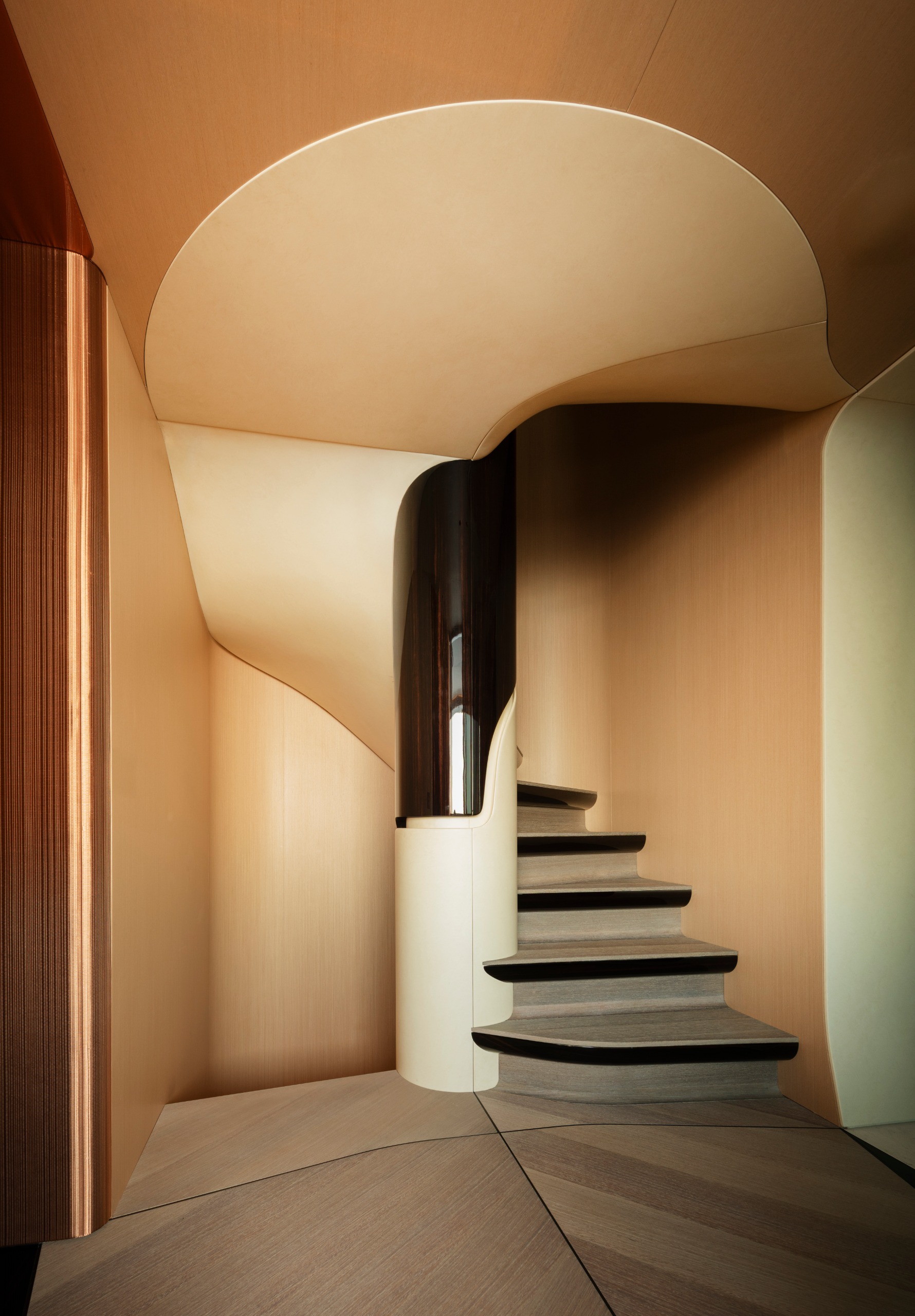 The main staircase and the lobby