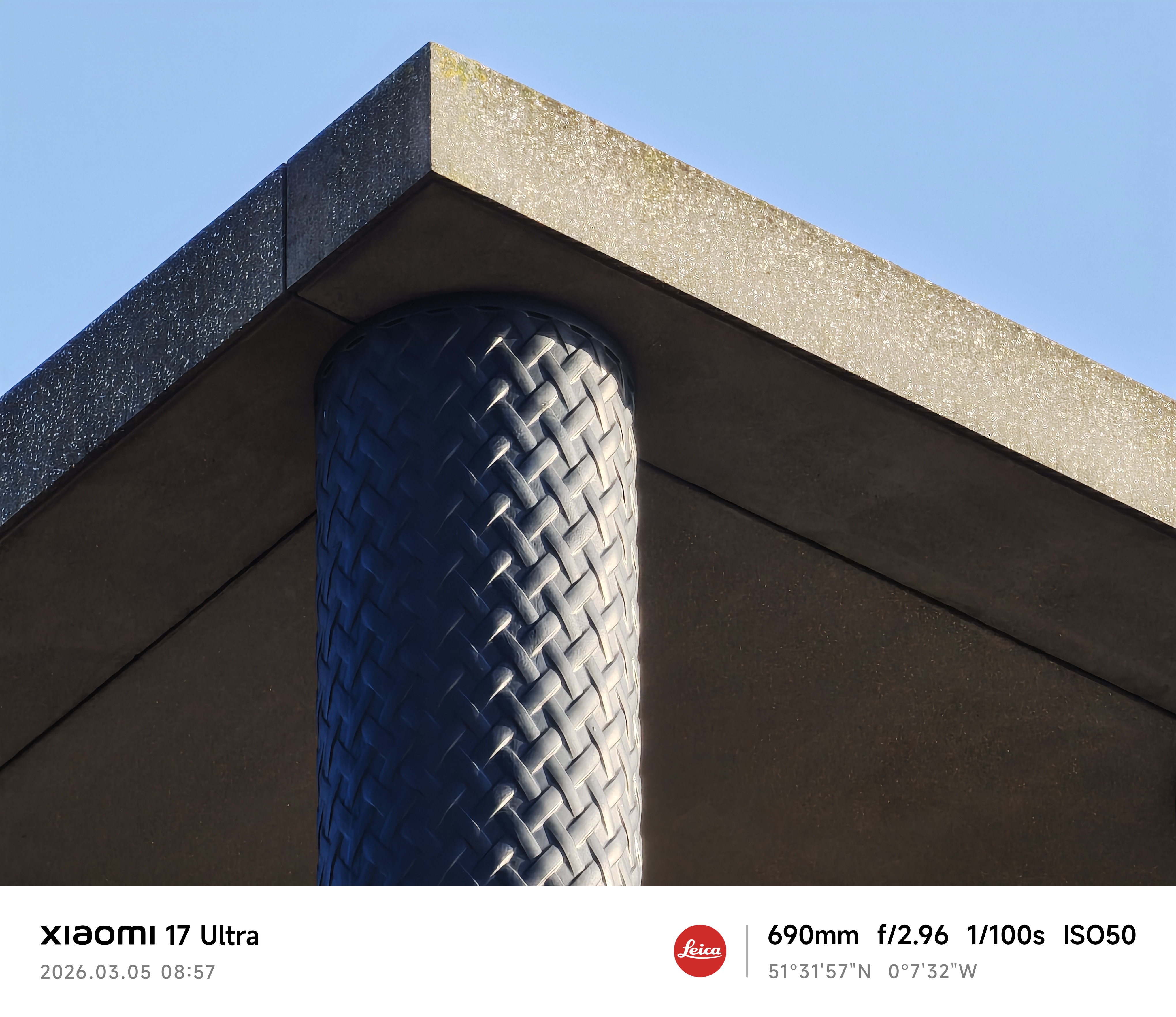 Xiaomi 17 Ultra camera sample highrise zoom 30x