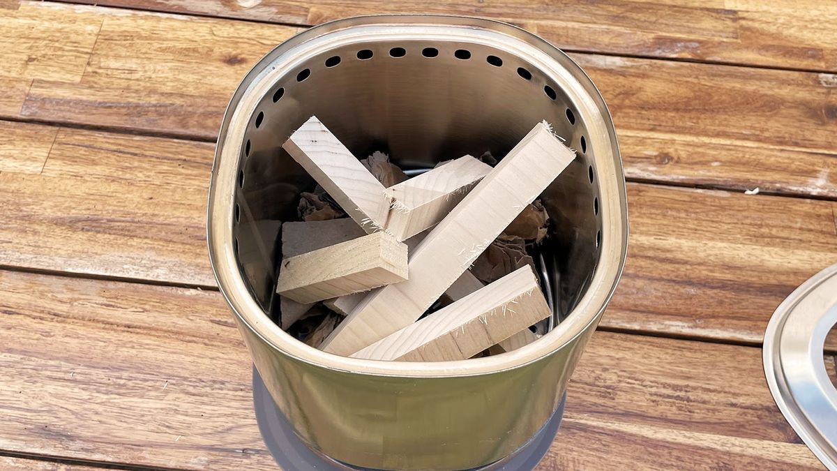East Oak Mini Tabletop Fire Pit being tested in writer's home
