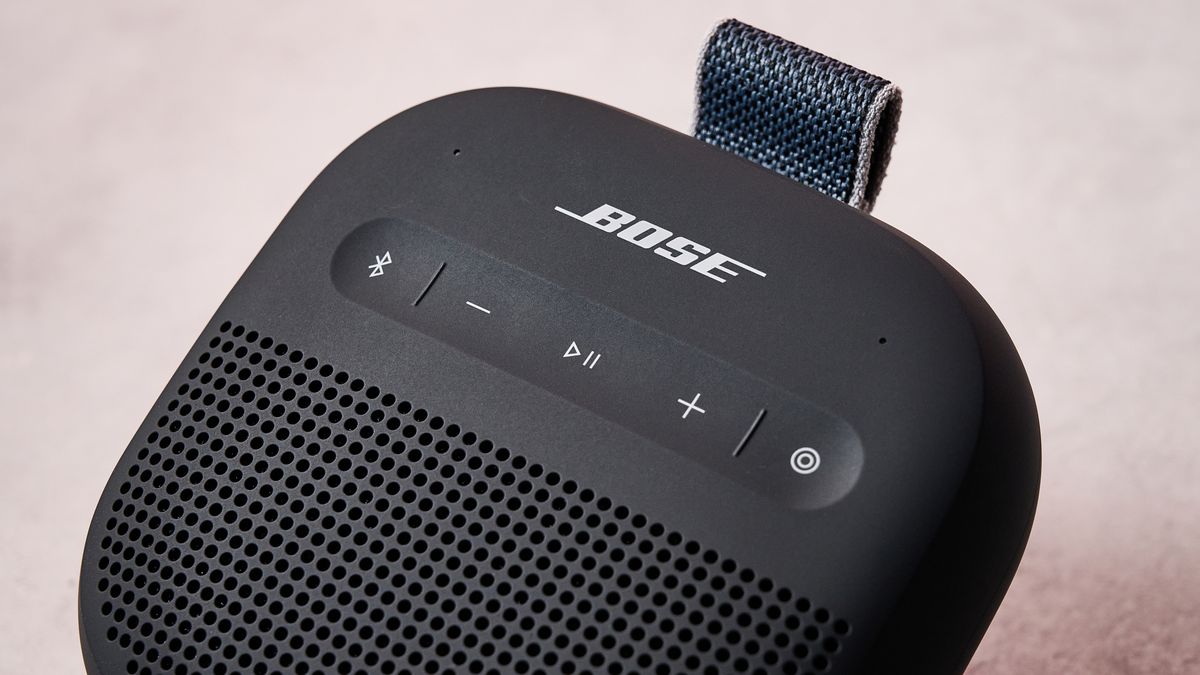 Buttons on the Bose SoundLink Micro Gen 2
