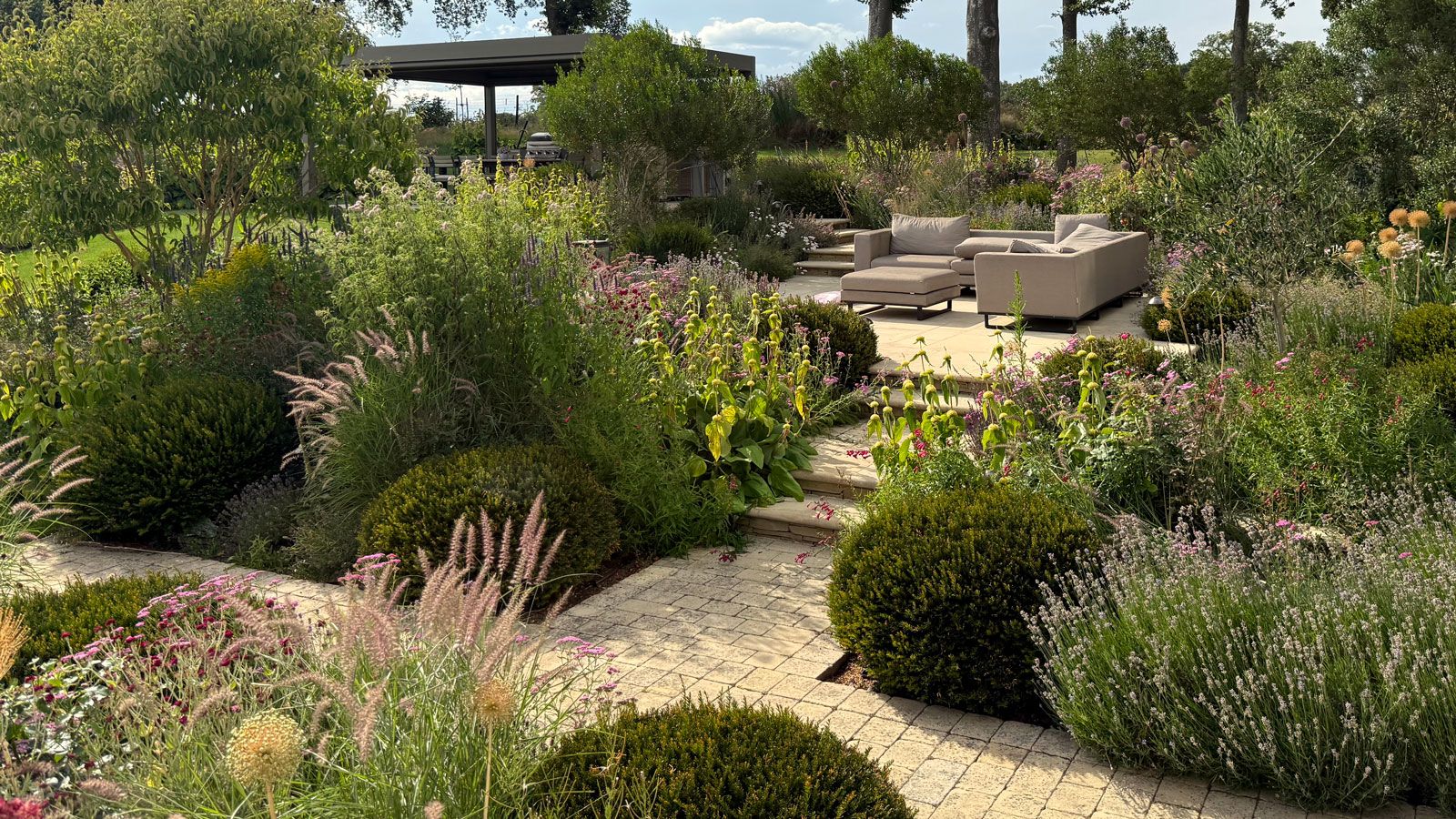 The AI garden design trend - what professionals say about it