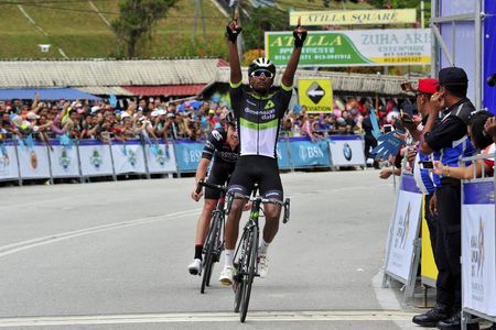 Mekseb Debesay (Dimension Data) celebrates his stage win
