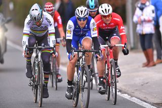 Matteo Trentin made the winning selection at Kuurne-Brussel-Kuurne, but a failed attempt to jump clear in the final kilometre saw him finish fifth.