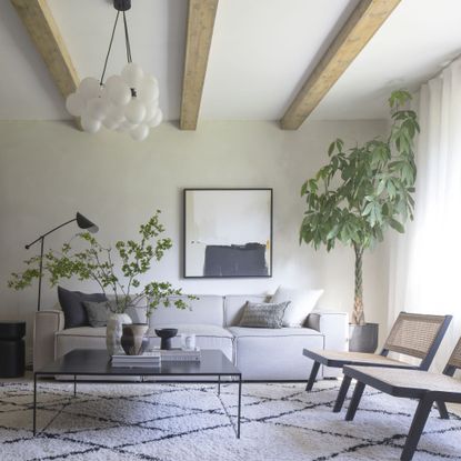 A dated 1980s bungalow transformed into a Californian-style home ...