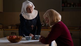 Sister Julienne (JENNY AGUTTER)Trixie Aylward (HELEN GEORGE)