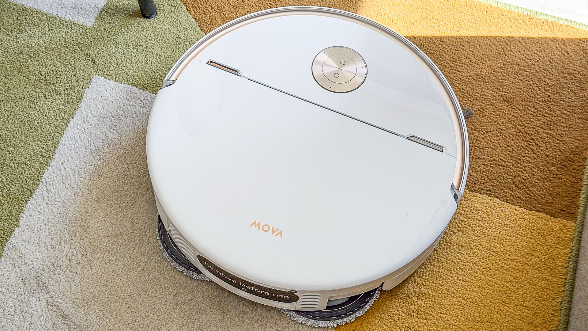 Mova V70 Ultra Complete robot on a colorful rug