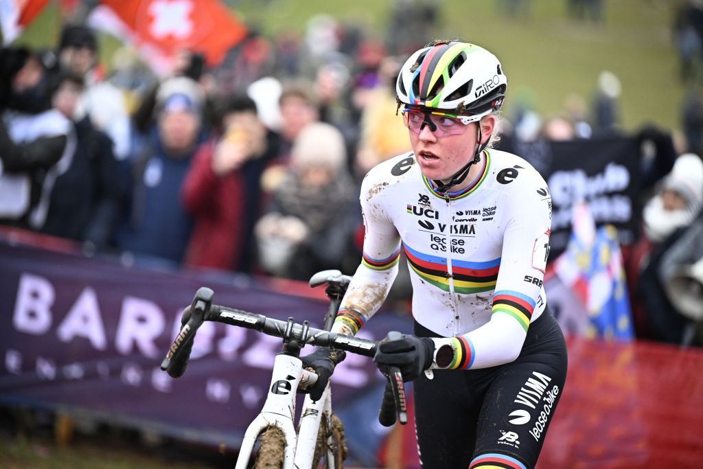 Dutch Fem Van Empel pictured in action during the women's elite race at the Cyclocross World Cup cyclocross event in Besancon, France, , the eighth stage (out of 12) in the World Cup of the 2023-2024 season.
BELGA PHOTO JASPER JACOBS (Photo by JASPER JACOBS / BELGA MAG / Belga via AFP)