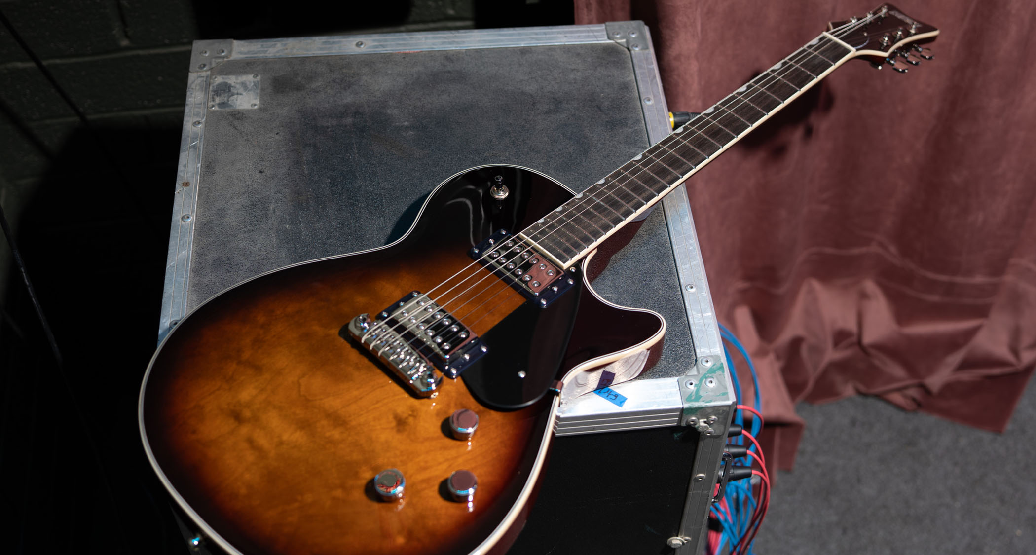 The Gretsch Electromatic Premier Jet reinvents the classic singlecut. Yes, there is the chambered body as before but with a compound radius fingerboard, Twin Six pickups, and contemporary touches such as Luminlay side-markers it is very much a modern update.