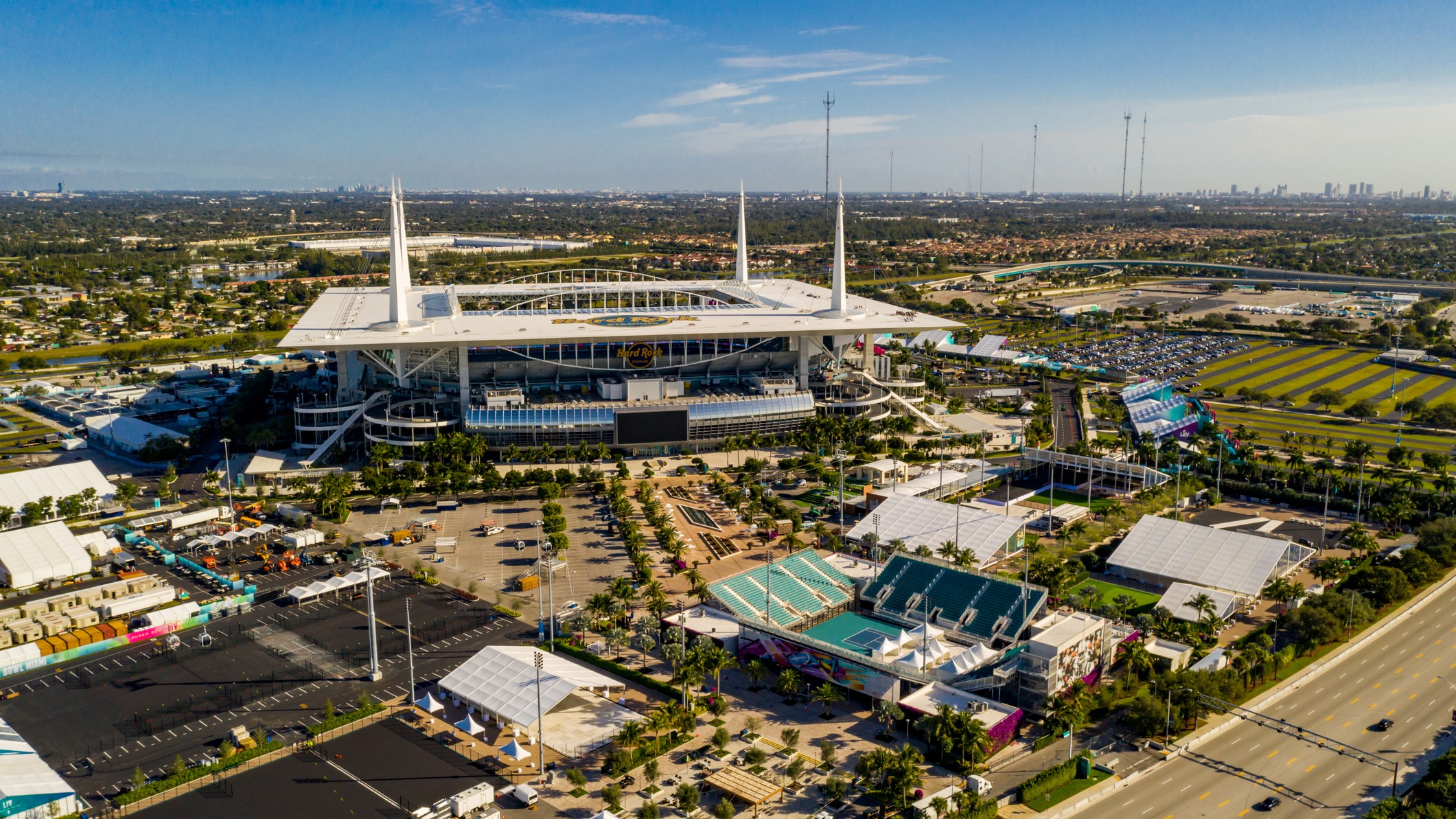 a pic of Miami Gardens stadium 