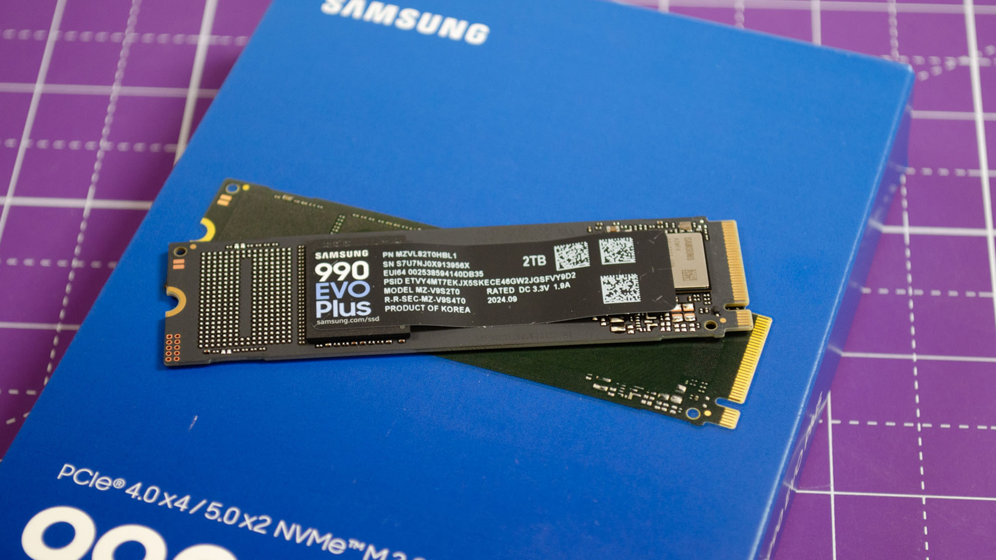 A Samsung 990 Evo Plus
