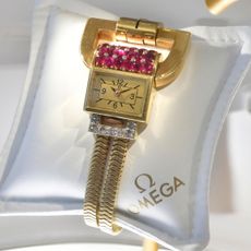 Omega opens "Her Time" exhibition in London