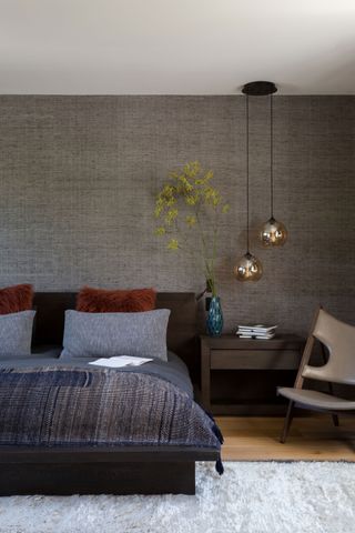 minimalist bedroom with rug