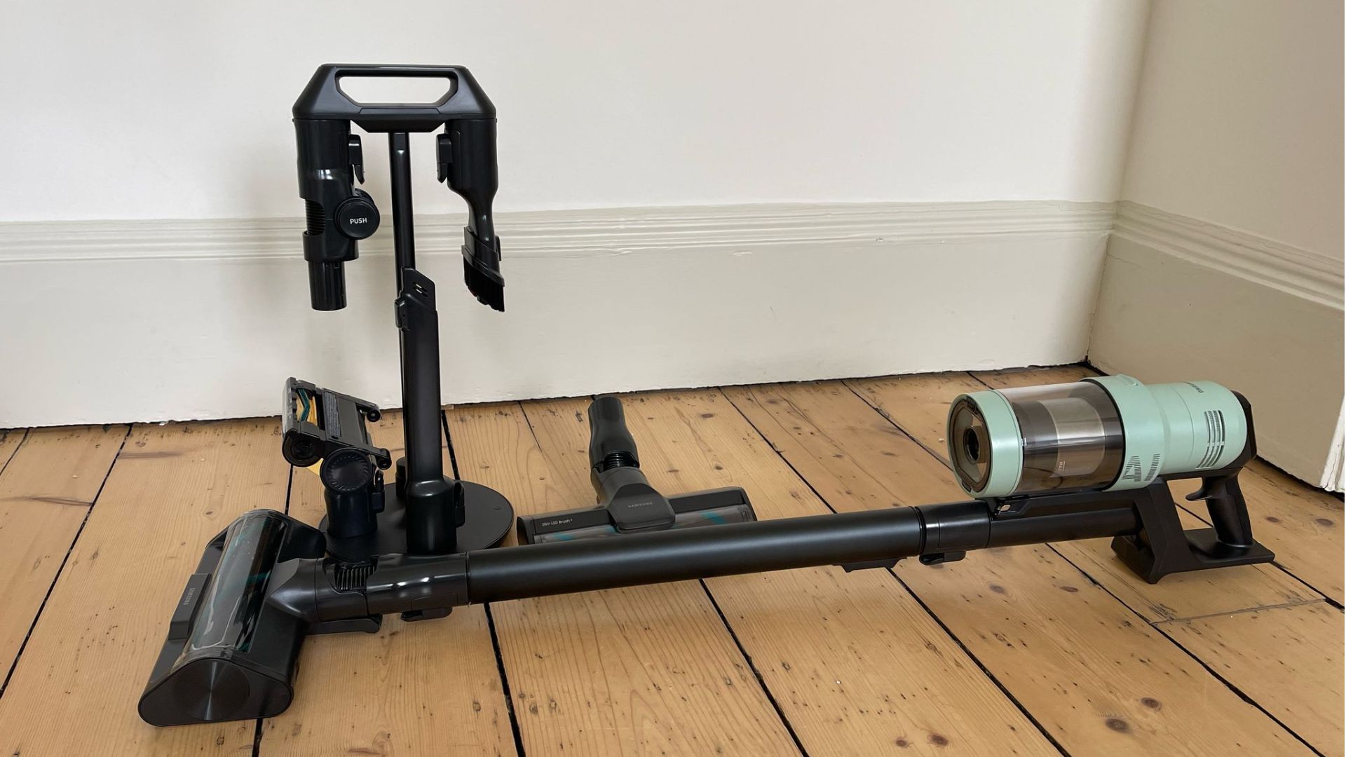 Samsung Bespoke AI Jet Ultra Vacuum lying on the floor