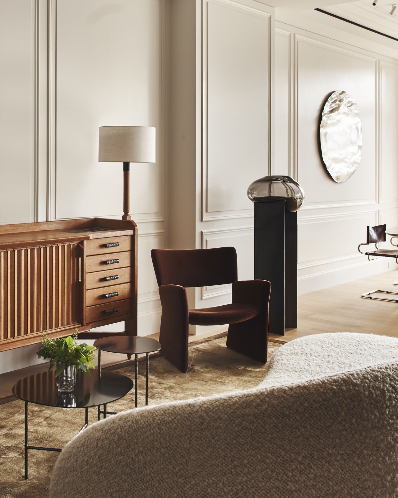Curated visual reference: This Soho Apartment Is A Treasure Trove Of Vintage Finds Photo Inspiration