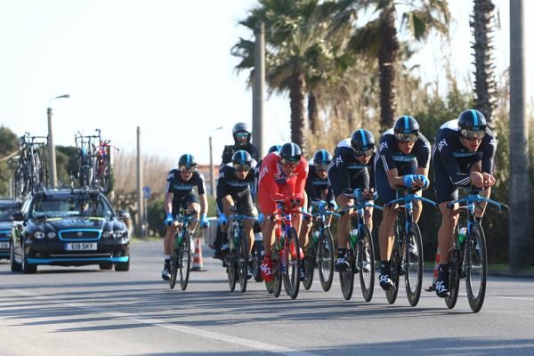 Team Sky flying down the course in Marina di Carrara