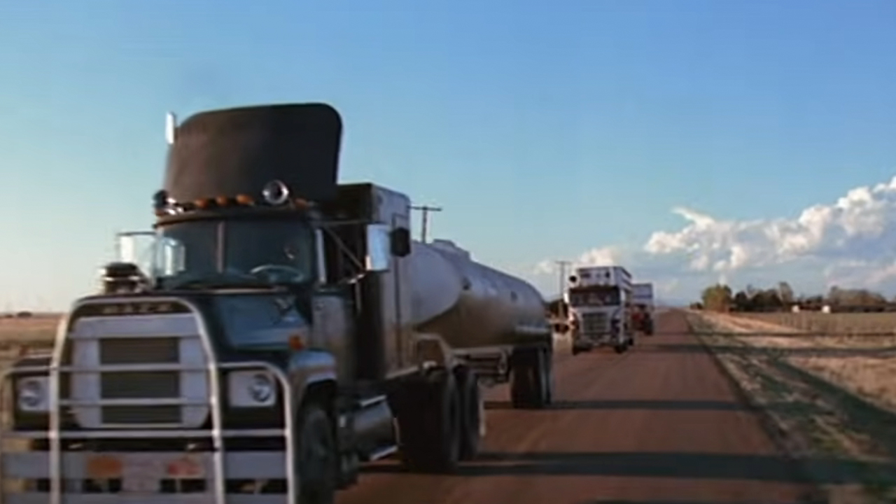 Trucks lined up in a convoy in Convoy