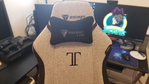SecretLab Titan Chair