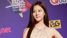 South Korean actress Kim Sae-ron on a red carpet at the 2017 Mnet Asian Music Awards