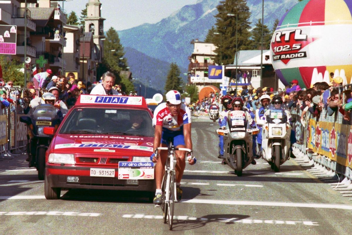 A dejected Indurain crosses the line 3:30 down