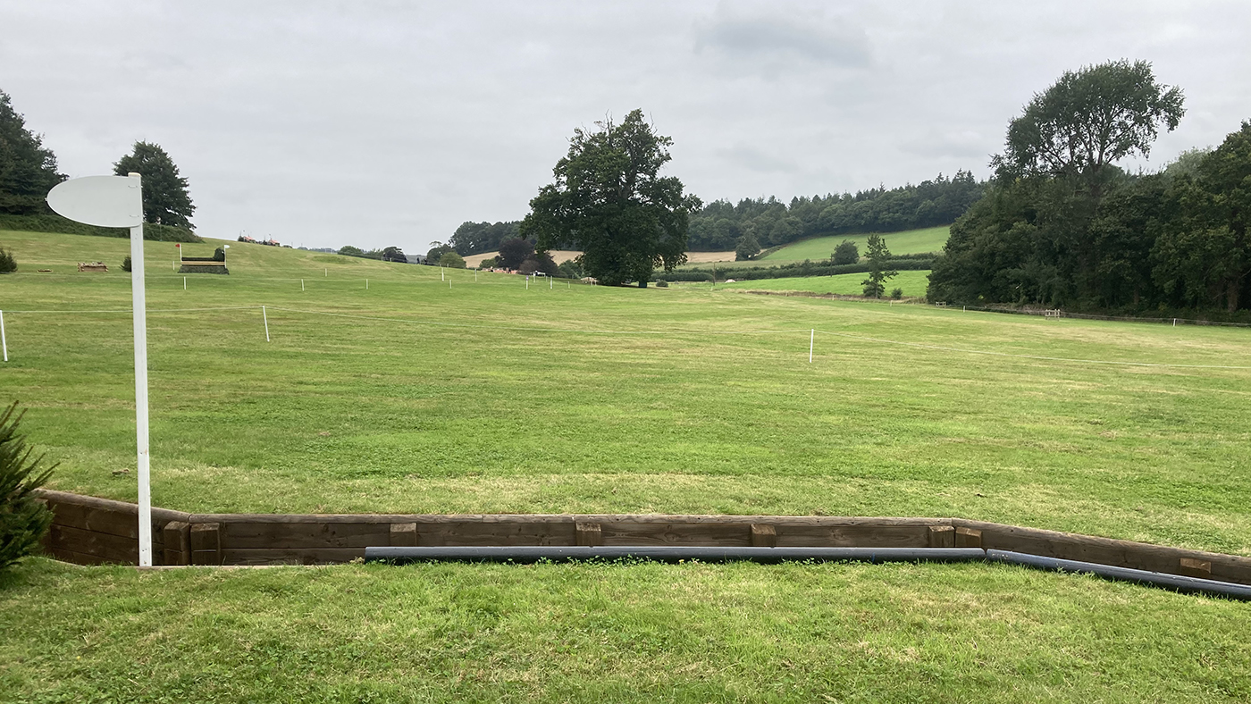 Bicton-fence16-ditch