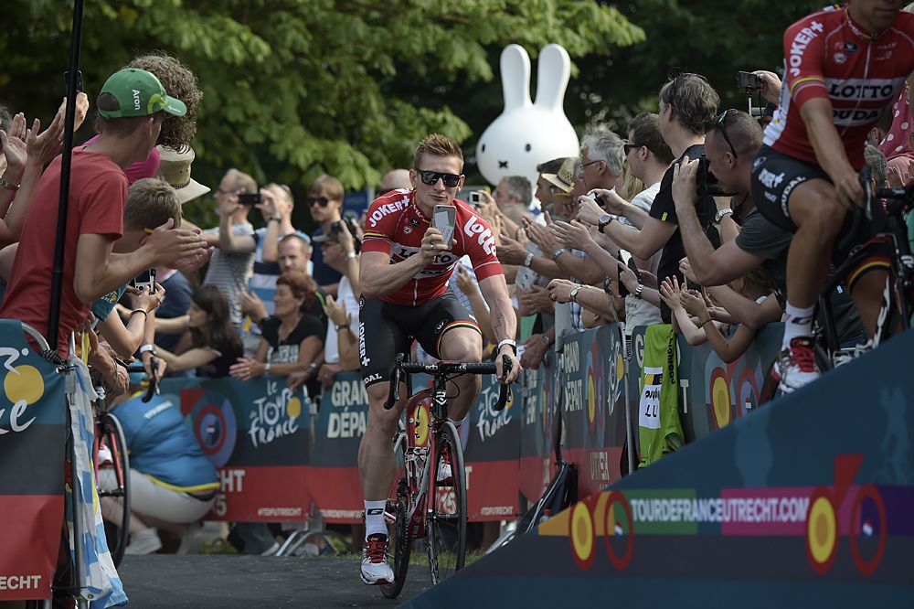 Andr&eacute; Greipel (Lotto Soudal) rides onto the presentation stage
