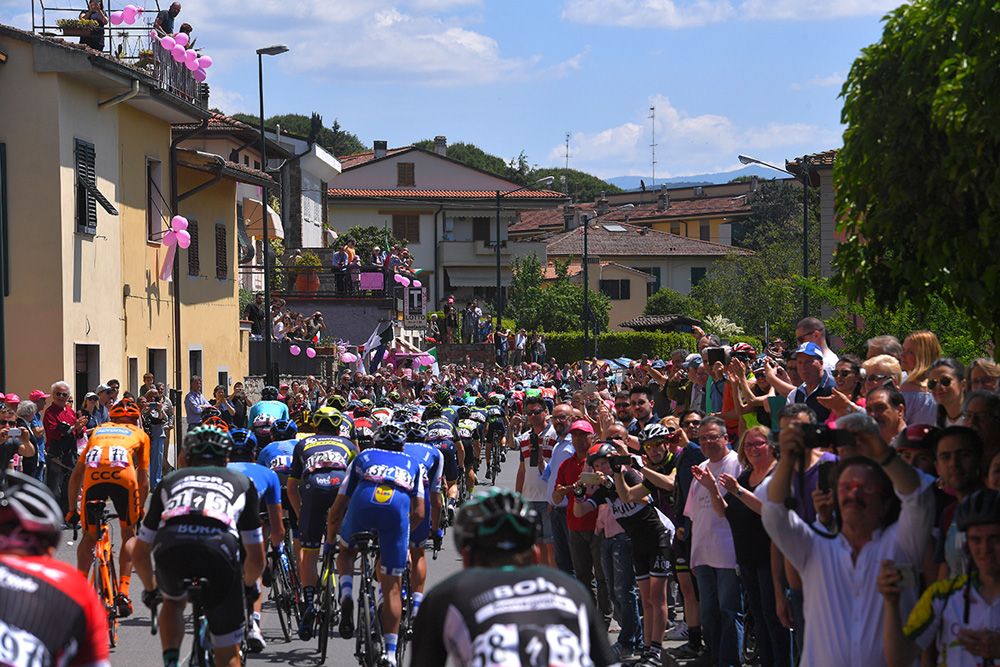 The crowds were again massive at the Giro d'Italia