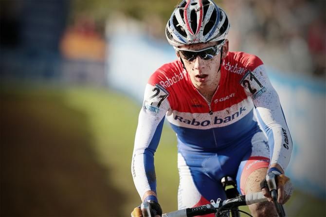 Lars van der Haar en route to victory.
