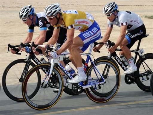 Tom Boonen (Quick Step) tries to chase the leaders after a puncture
