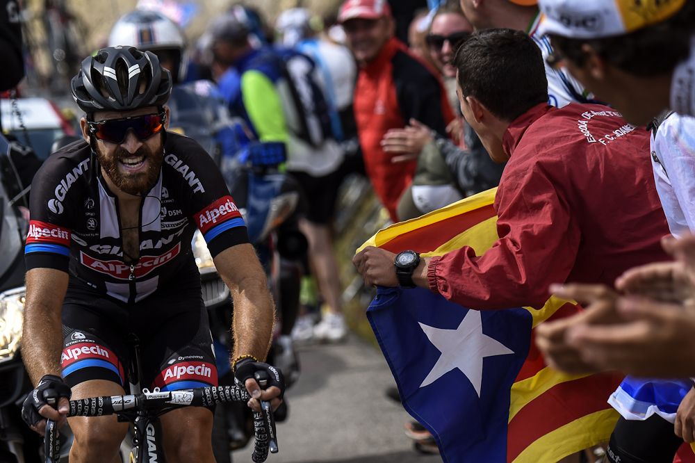 Simon Geschke rides toward the finish during stage 17.