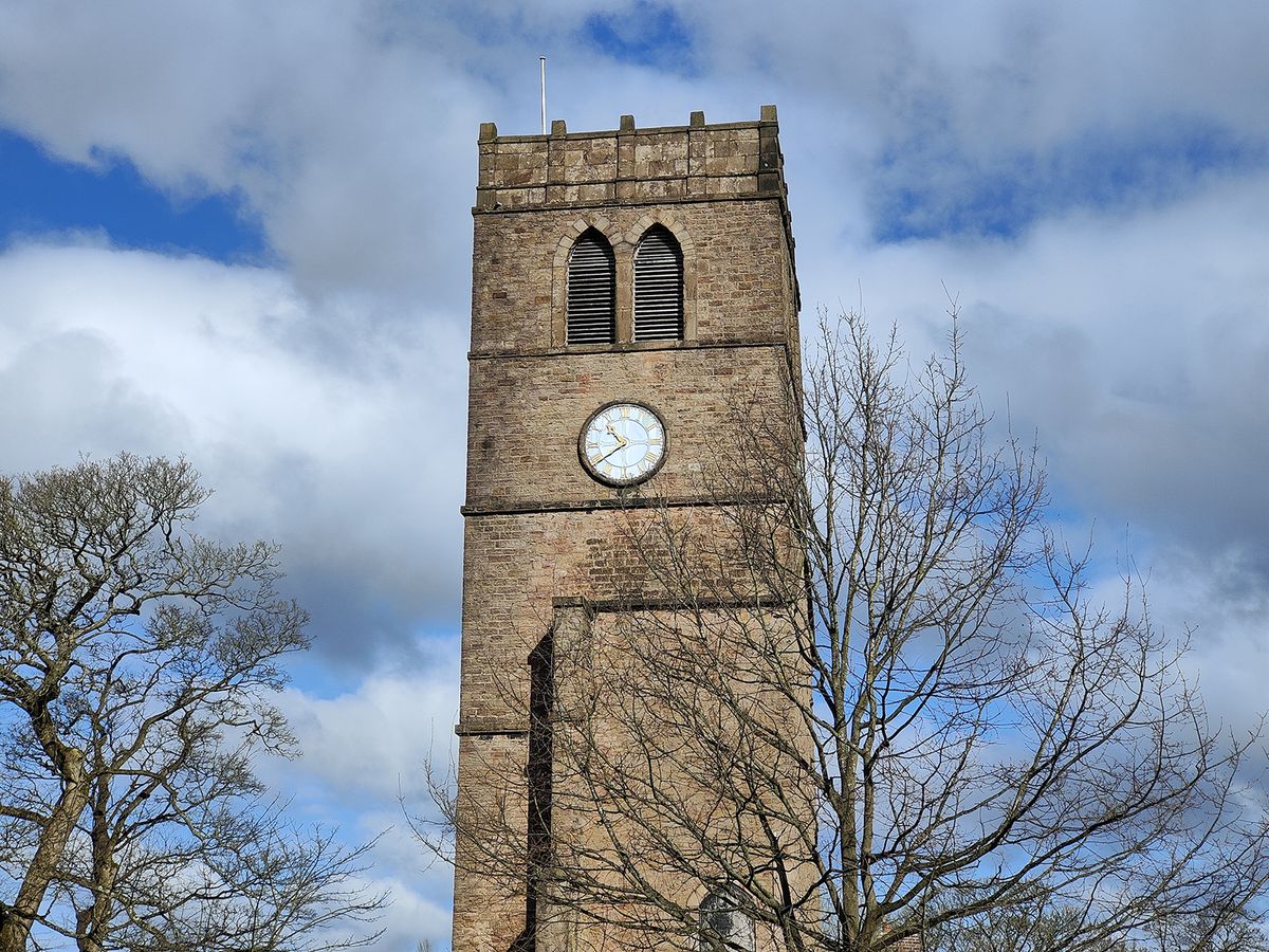 Oppo Find X5 camera sample showing a church clock tower close up