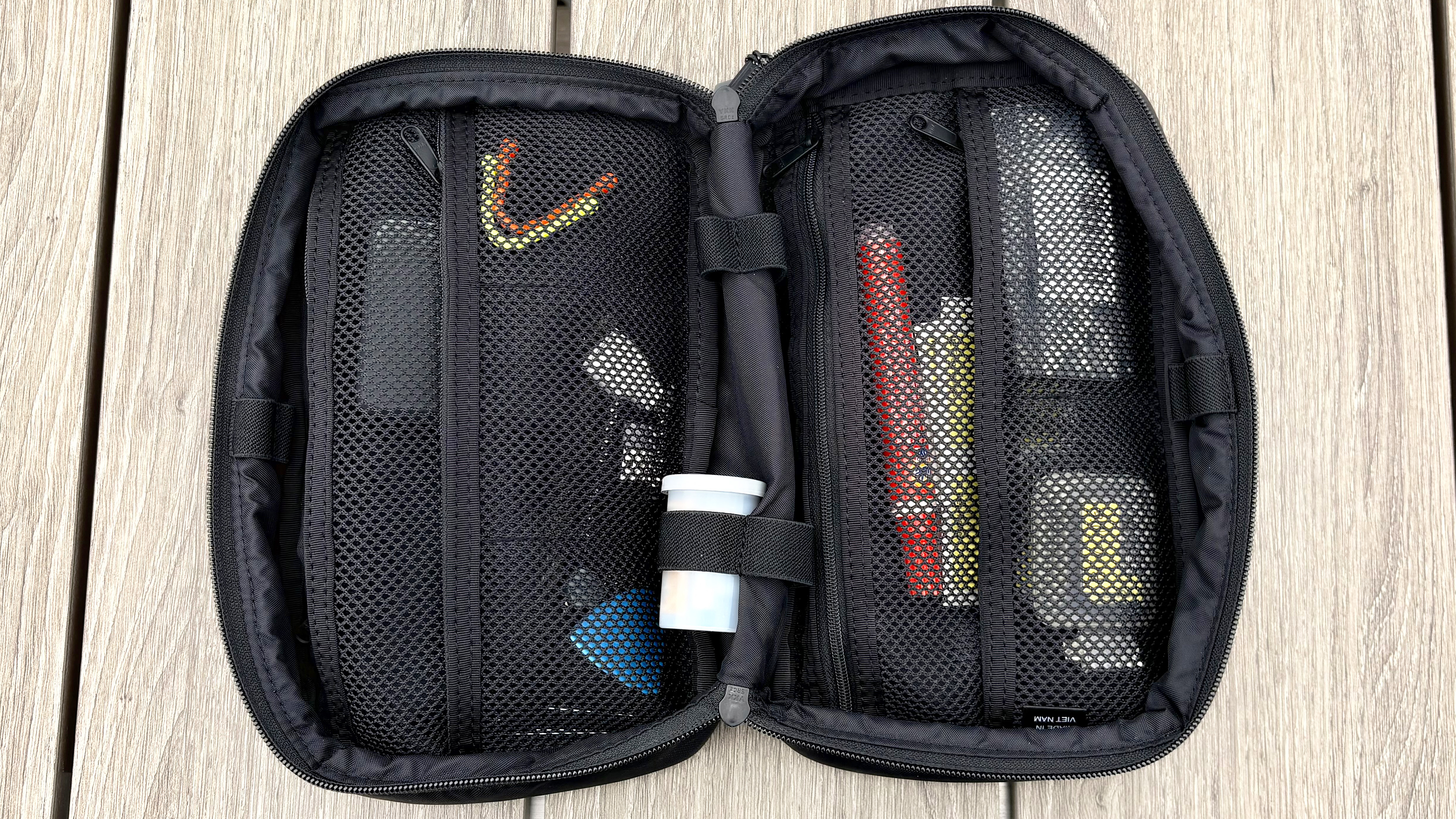 Senior writer, Dan Bracaglia' favorite packing cubes for travel