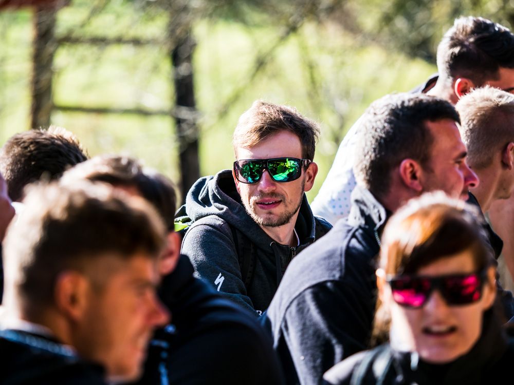 Leopold K&ouml;nig caught in the crowd