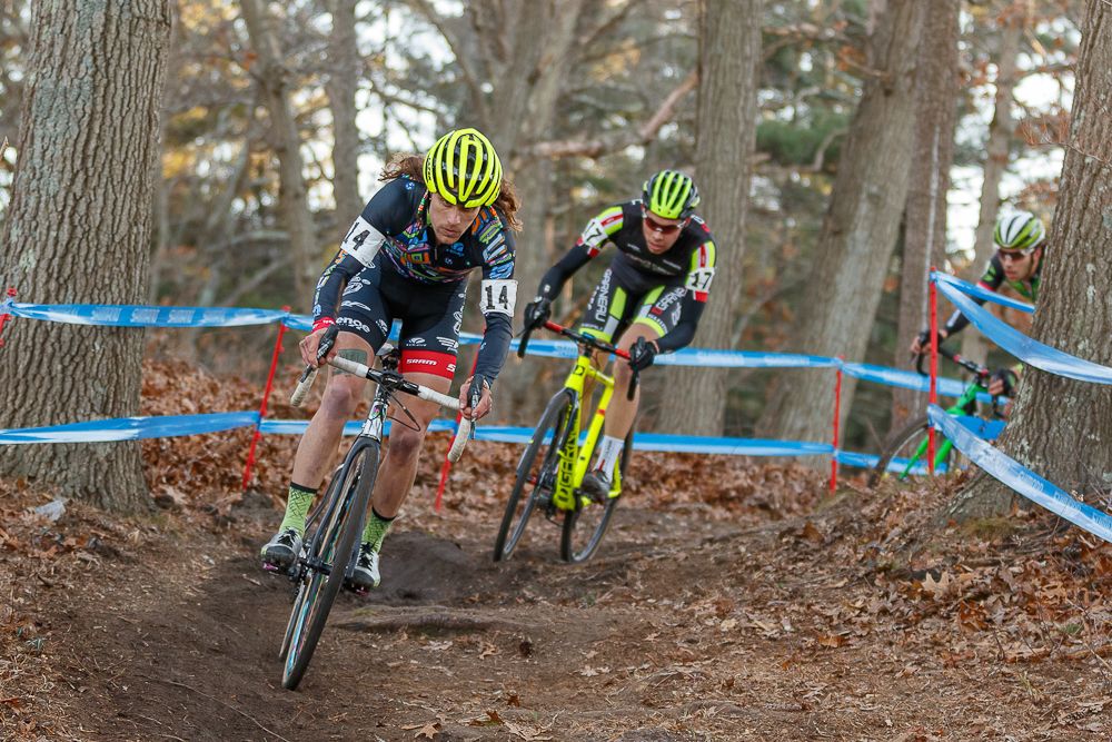 Clark leads Martin, White left behind with a mechanical