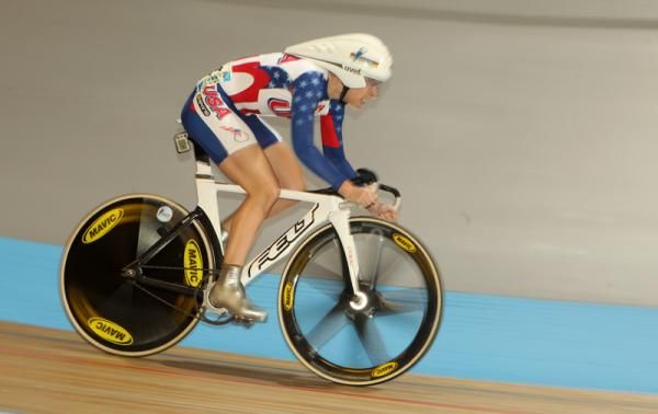Tara Whitten in the womens flying lap round of the Omnium