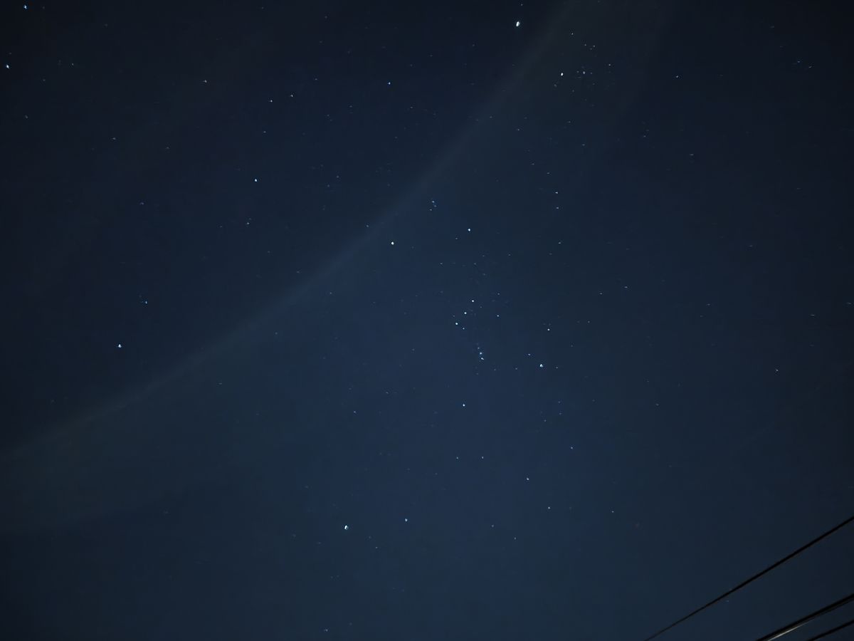 OnePlus 13 astrophotography sample.