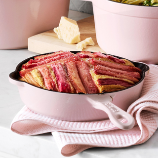 Staub Deep Skillet in Pink Peony