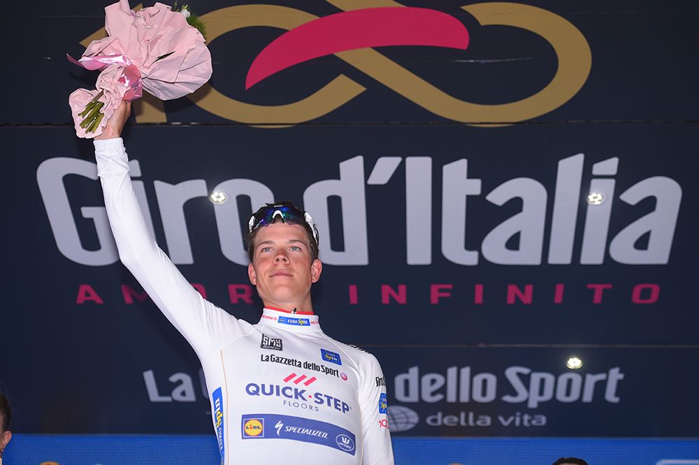 Bob Jungels (QuickStep Floors) in white at the Giro d'Italia