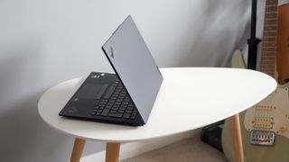Lenovo Thinkpad X1 Carbon Gen 10 review