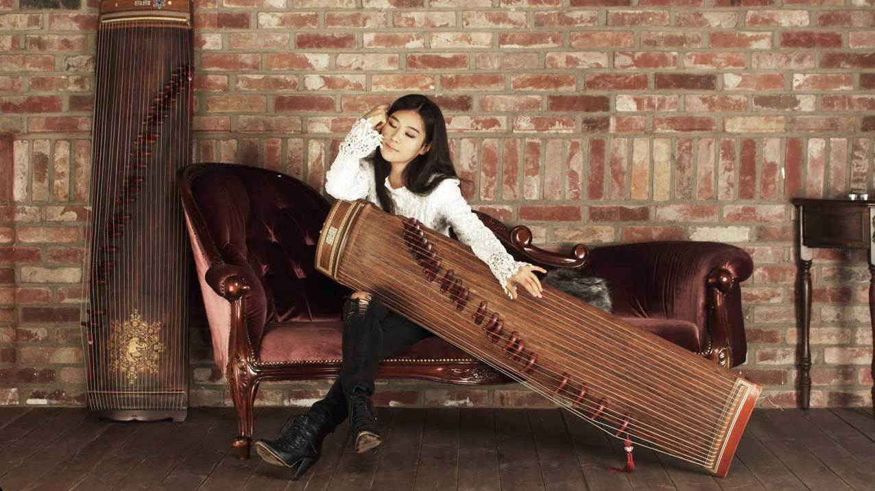 Korean musician Luna Lee plays dazzling cover versions of rock classics |  Louder