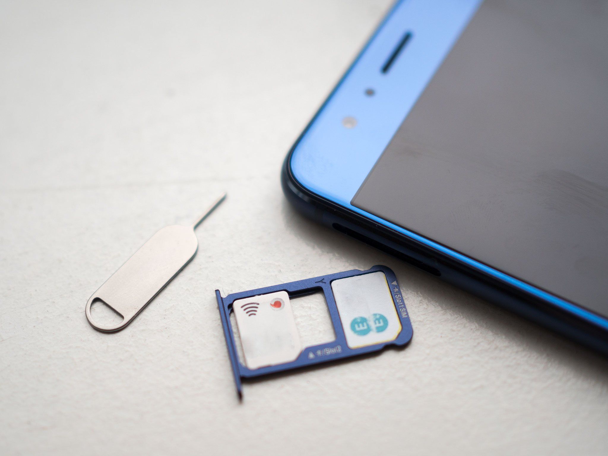Dual-SIM phones are amazing, but in the U.S., carriers hate them ...