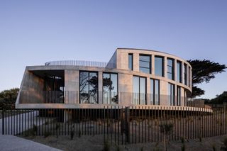 Tidal Arc House by Woods Bagot close up